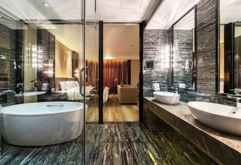 호텔 Shenzhen Baohengda International