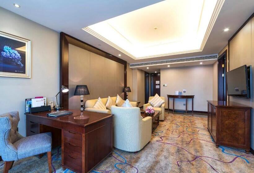 호텔 Shenzhen Baohengda International