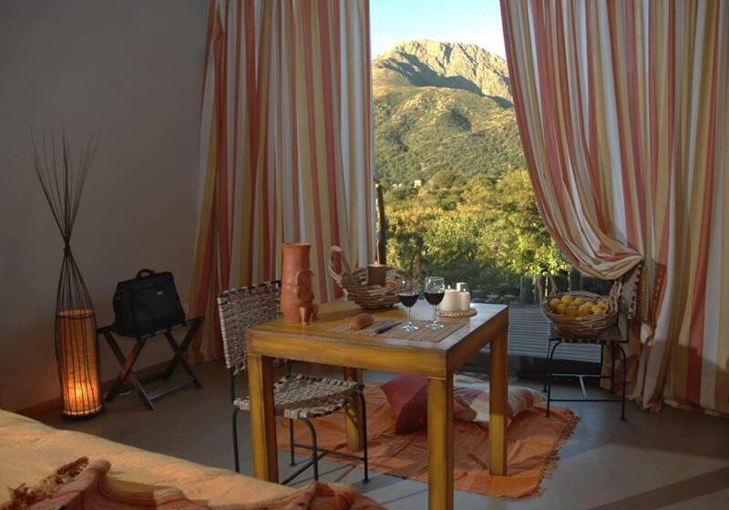 هتل Spa Terrazas Del Uritorco