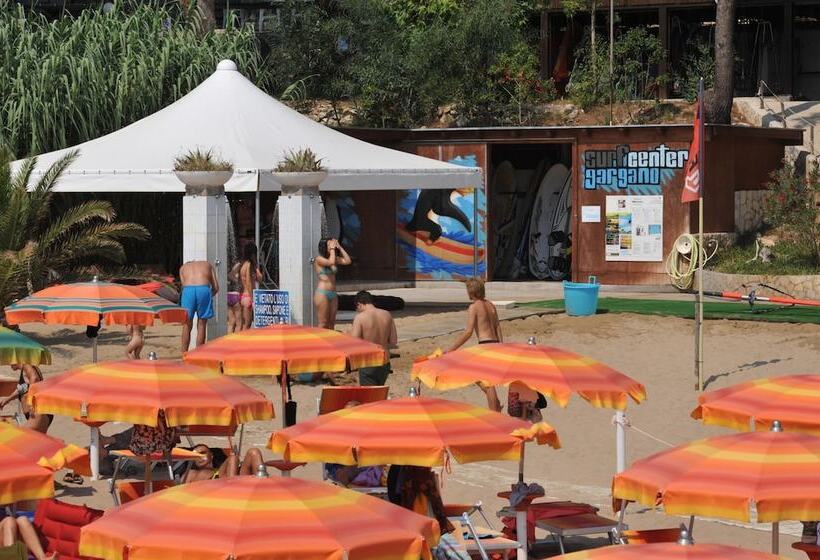 Отель Villaggio Punta Lunga Camping