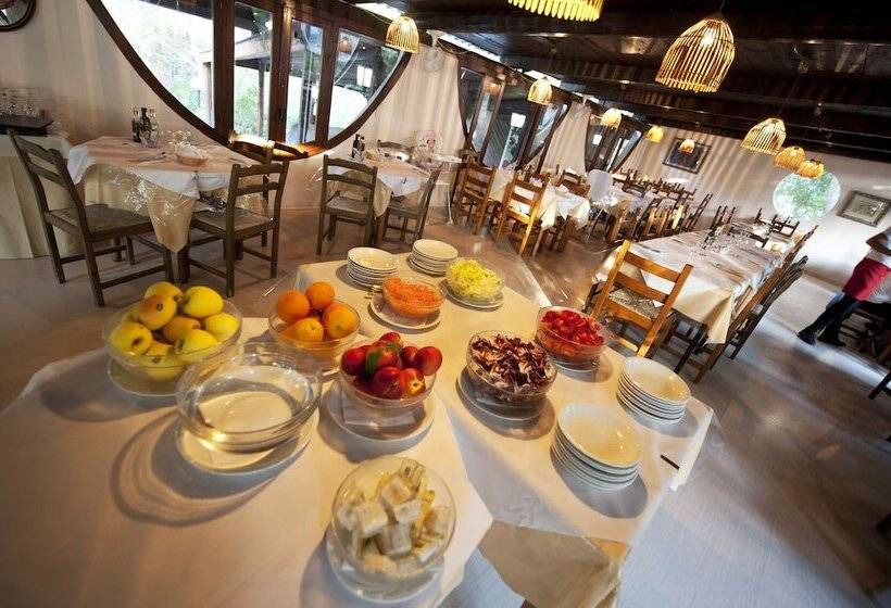 Отель Villaggio Punta Lunga Camping