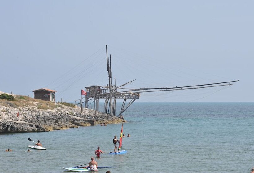 Отель Villaggio Punta Lunga Camping