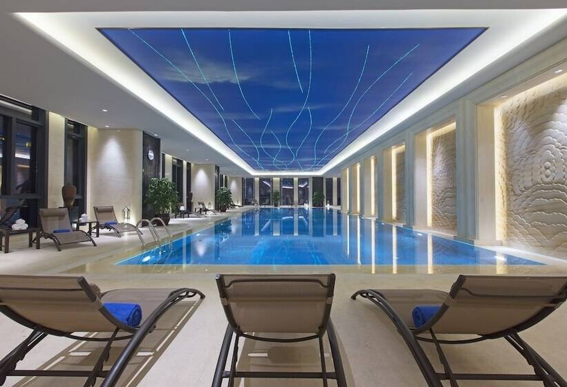 هتل Wanda Vista Tianjin