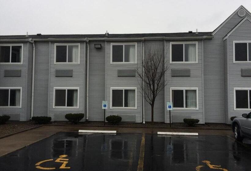 モーテル Baymont By Wyndham Henrietta   Rochester