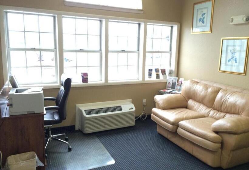 モーテル Baymont By Wyndham Henrietta   Rochester