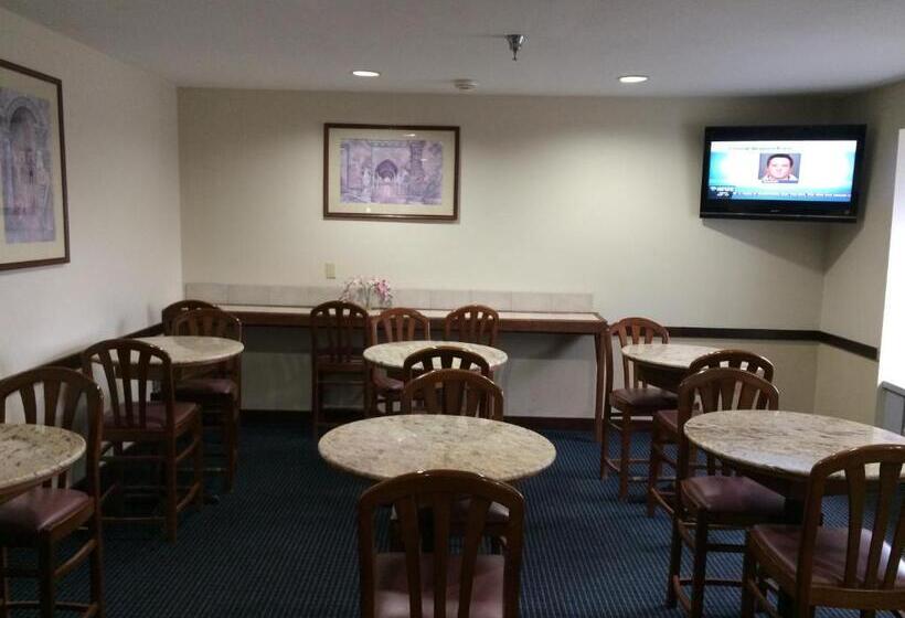 モーテル Baymont By Wyndham Henrietta   Rochester