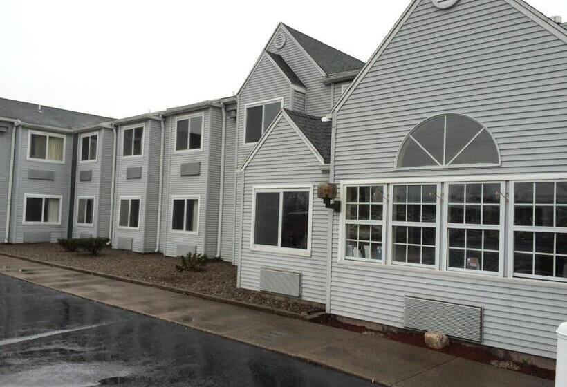 モーテル Baymont By Wyndham Henrietta   Rochester