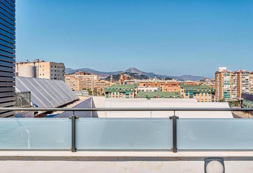 Ab Vialia Estación , Parking And Pool