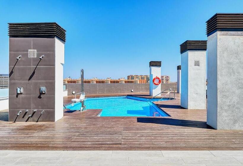 Ab Vialia Estación , Parking And Pool