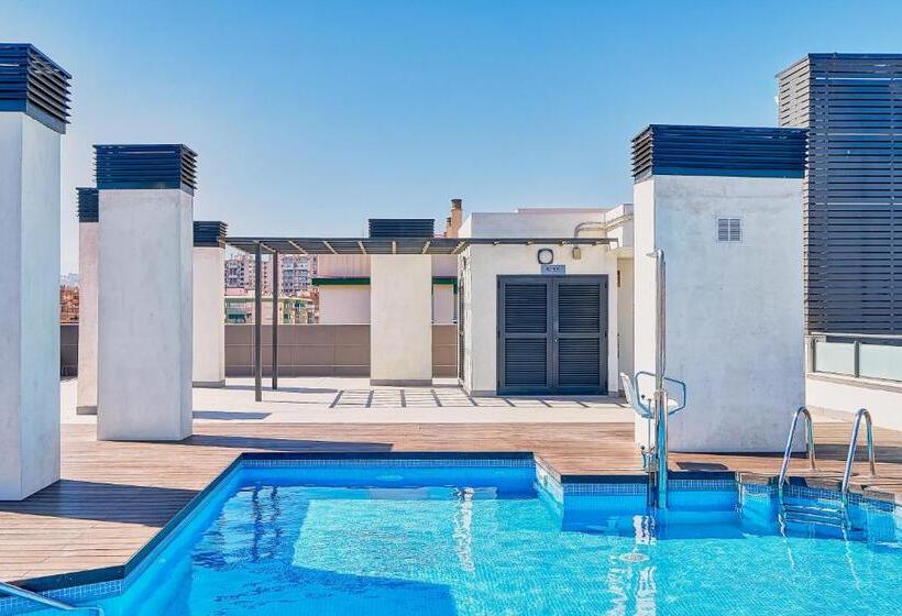 Ab Vialia Estación , Parking And Pool