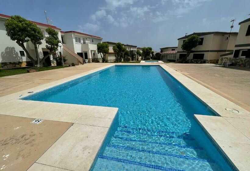 Forcat Apartamento Bajo Con Jardín Y Piscina