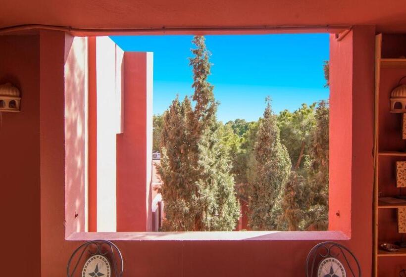 Apartment In Muralla Roja 0406