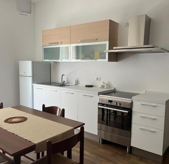 Appartamento Mela Ad Alba, Cuore Delle Langhe