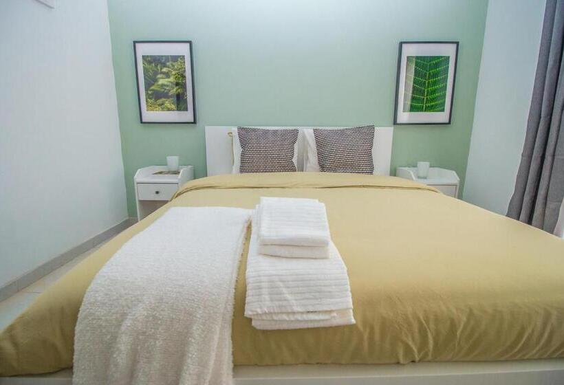 Apartment Close To Golf, Beaches, Quinta Lago, Vale Lobo, Quarteira And Vilamoura