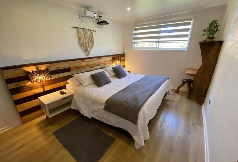 Cabaña Con Tinaja En Bosque Valdiviano