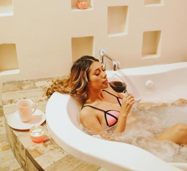 Casa Rosa Hotel & Spa