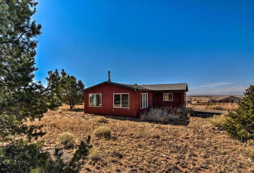 Cozy Remote Retreat • Mountain Views • Stargazing