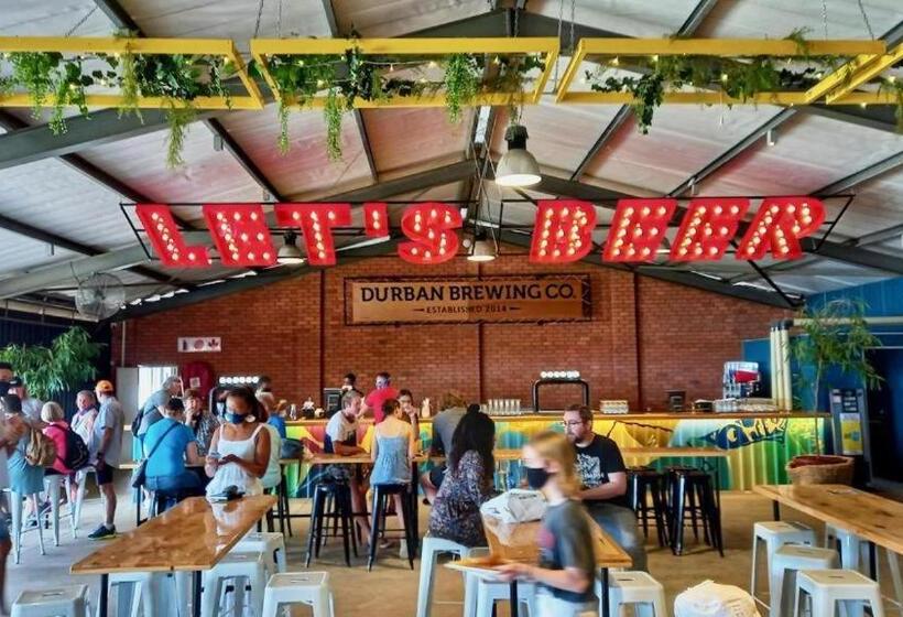 Durban Point Waterfront, 805 Quayside 40 Canalquay Rd