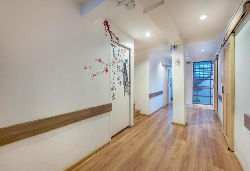 호텔 โรงแรมชิบะรูม นครราชสีมา สาขามหาวิทยาลัยเทคโนโลยีสุรนารี