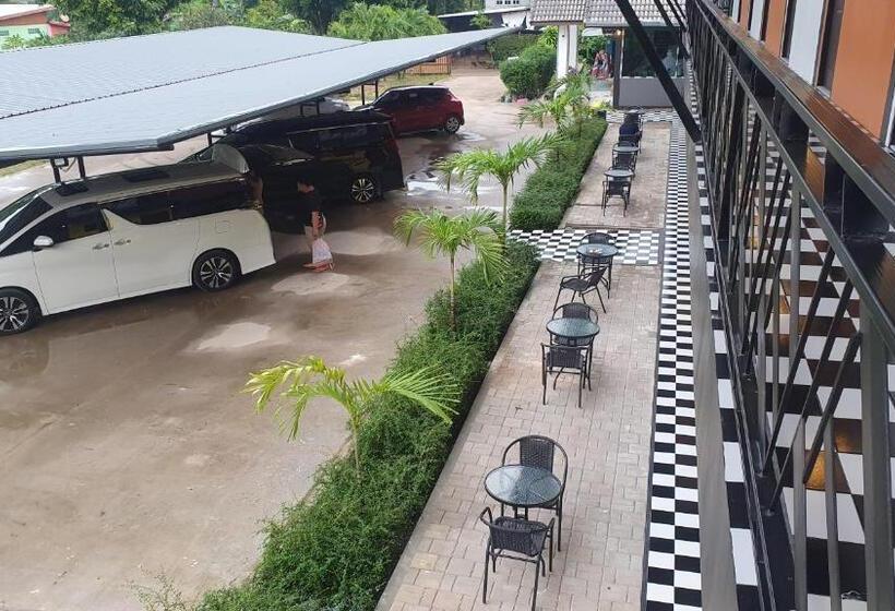 ホテル โรงแรมอินทราเพลส