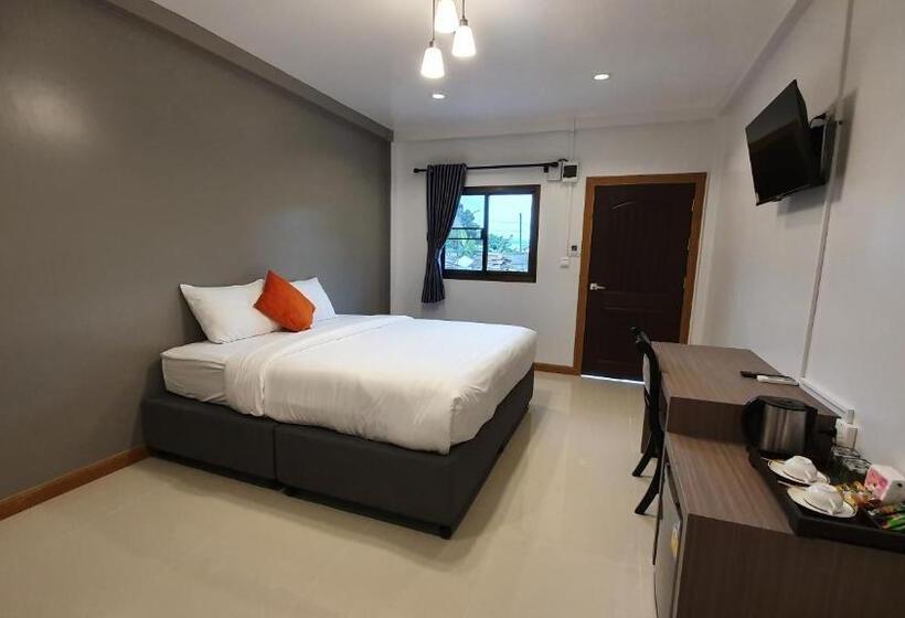 ホテル โรงแรมอินทราเพลส