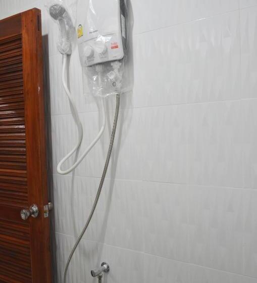 C9 Hotel   โรงแรมซีไนน์