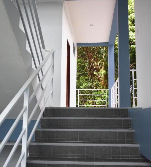 C9 Hotel   โรงแรมซีไนน์