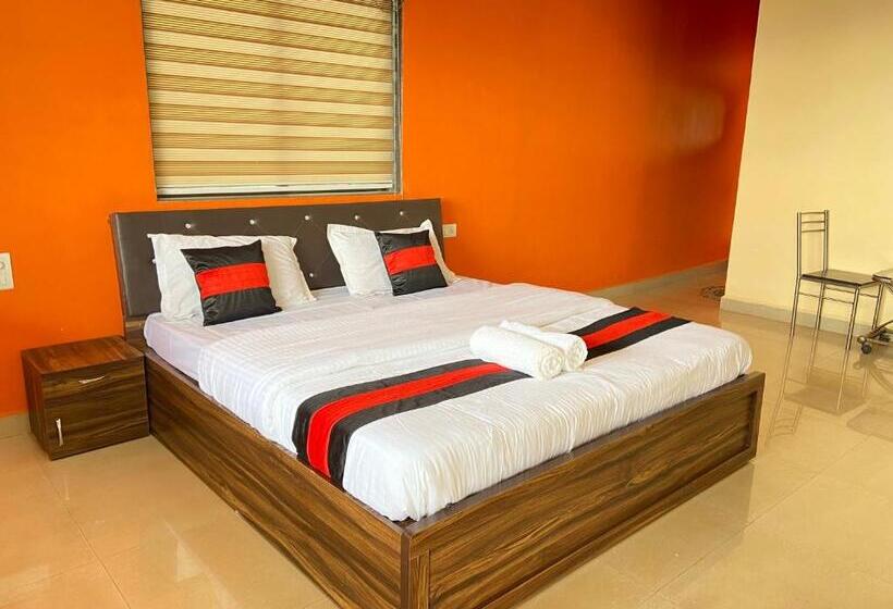 Отель Heavens Edge Resort