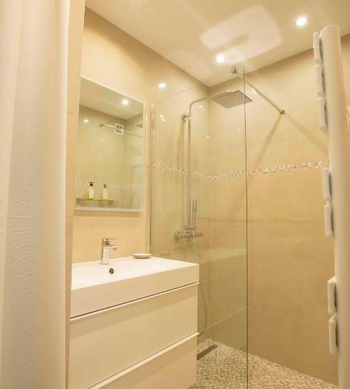 Le P Tit Max, Spacieux Centre Sainte Maxime