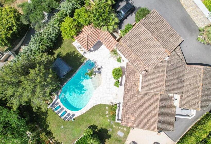 Villa 330m Heated Swimming Pool And Jacuzzi