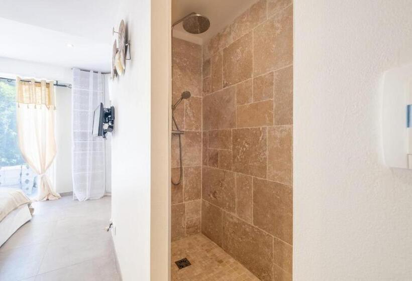 Villa 330m Heated Swimming Pool And Jacuzzi