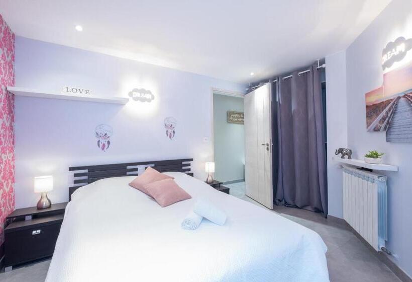 Villa 330m Heated Swimming Pool And Jacuzzi