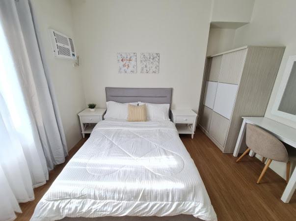 Lovely 2  Br Condo