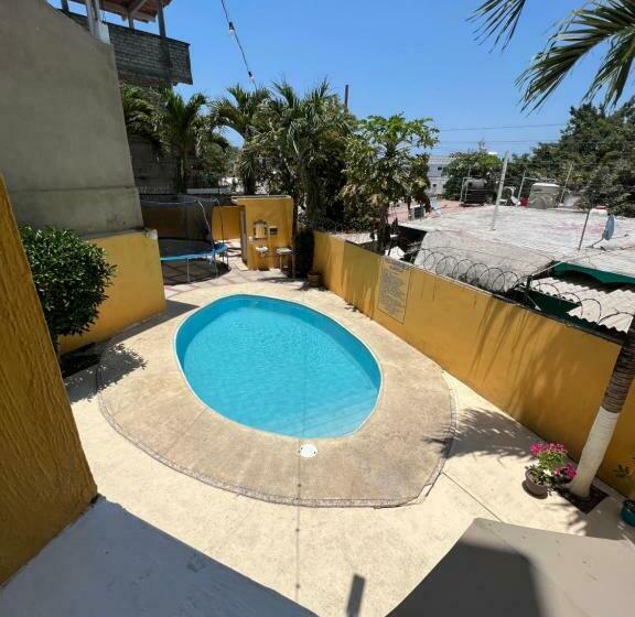 Montemar Hotel Y Bungalows