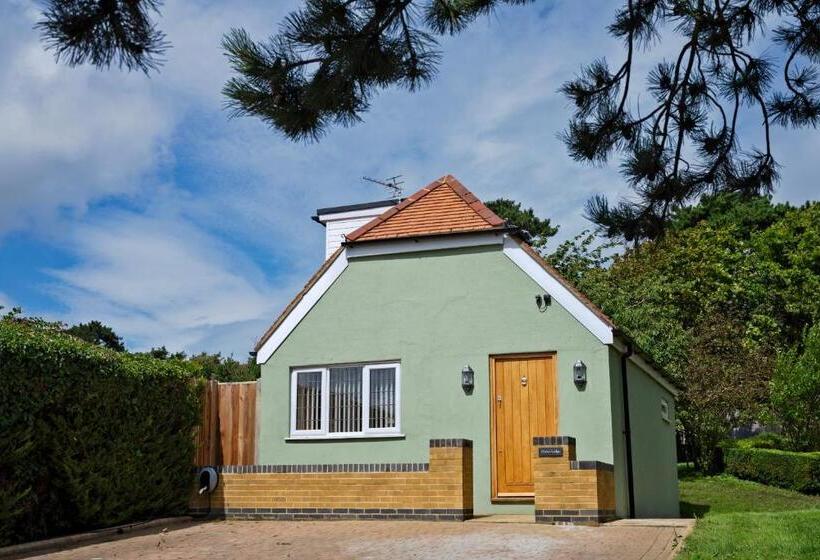 Owlet Lodge