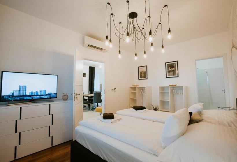 Пансион Erzsébet Vendégház Mórahalom