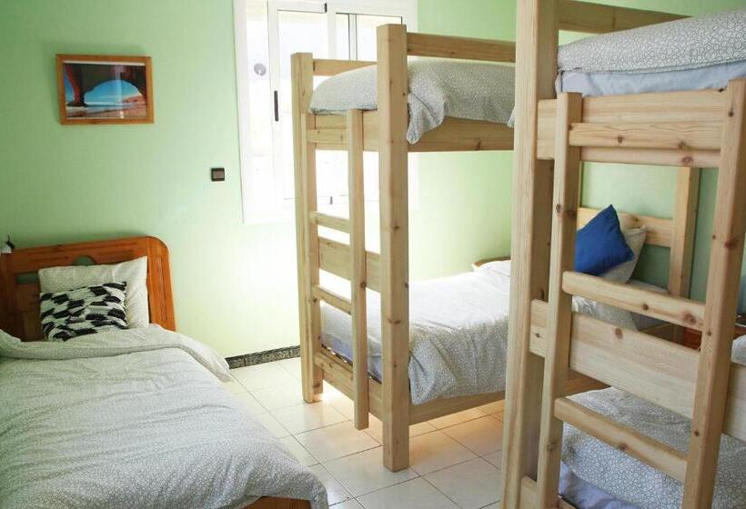 پانسیون Ifni Surf Hostal