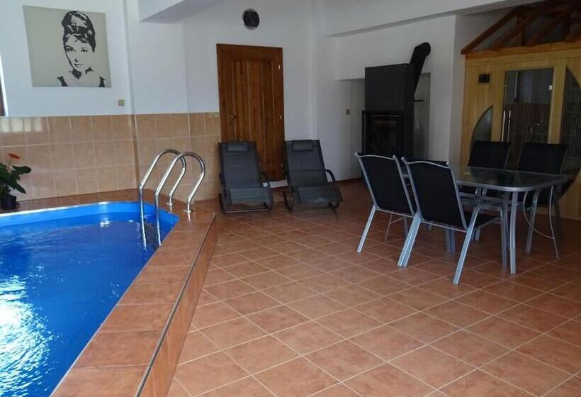 膳宿费 Penzion Dočkalův Mlýn