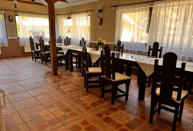 Pensiunea La Padure Cheia, Prahova