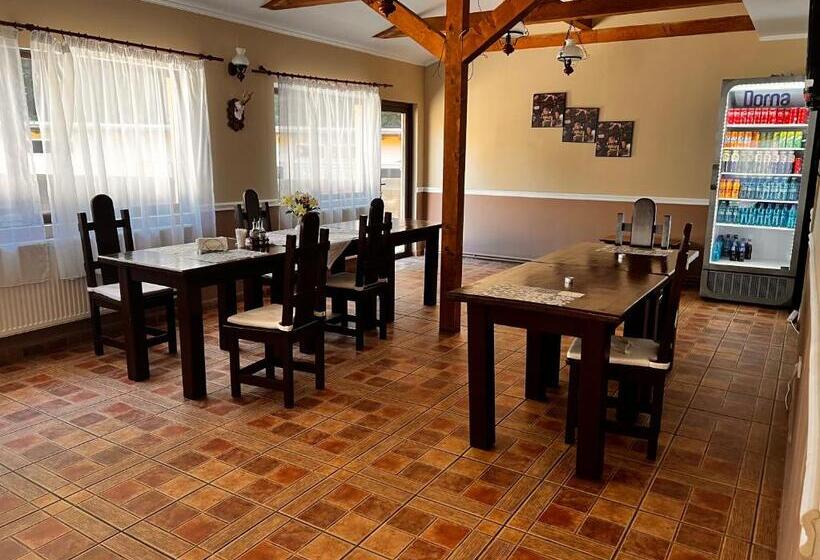 Pensiunea La Padure Cheia, Prahova