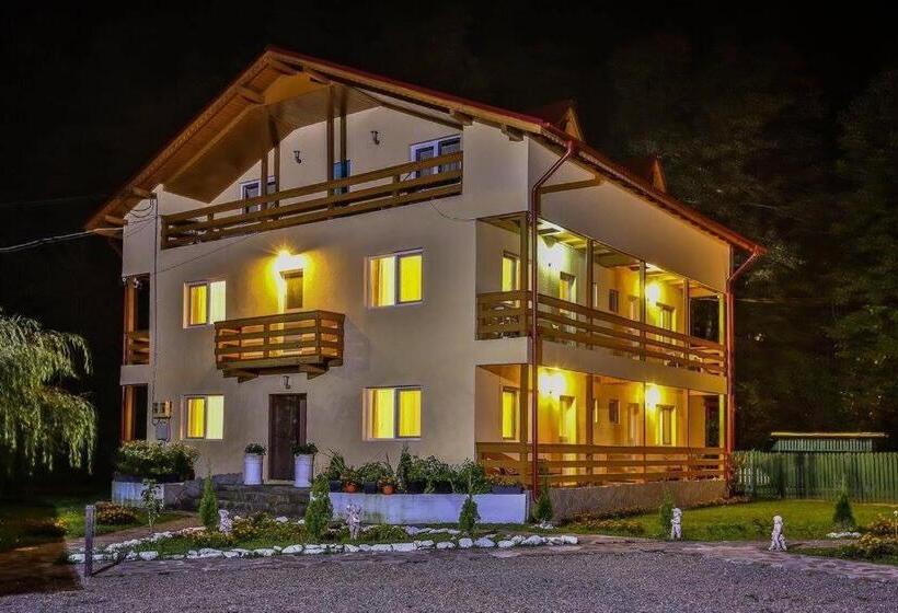 Pensiunea La Padure Cheia, Prahova