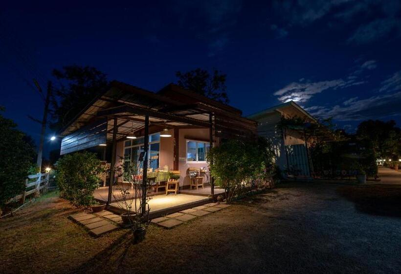 리조트 บ้านสวนวารินทร์ รีสอร์ท