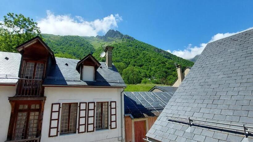 Studio Avec Balcon Face à La Montagne