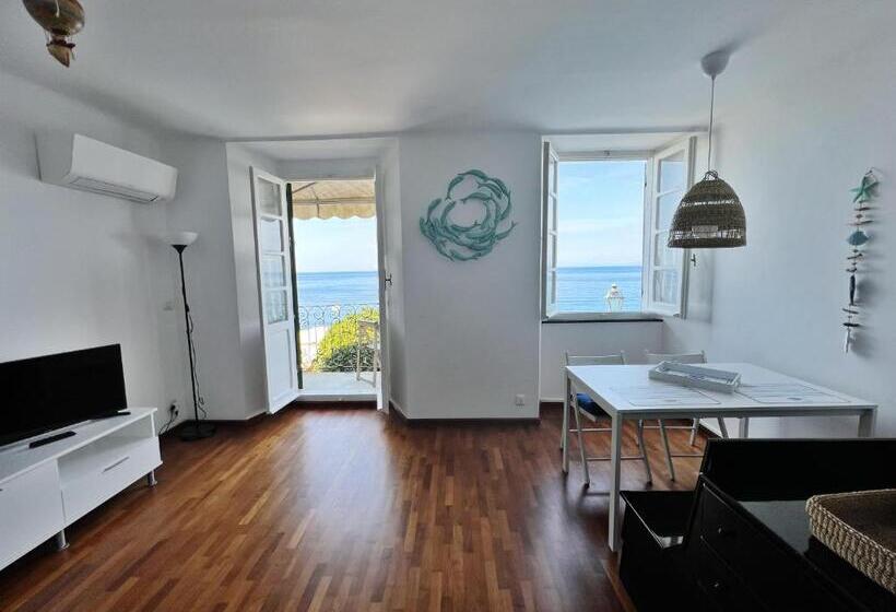 Un Terrazzino Sul Lungomare