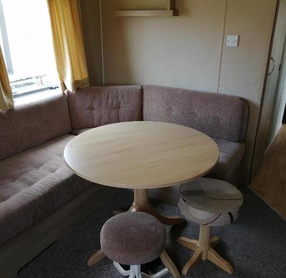 Yy20 Martello Beach Holiday Park