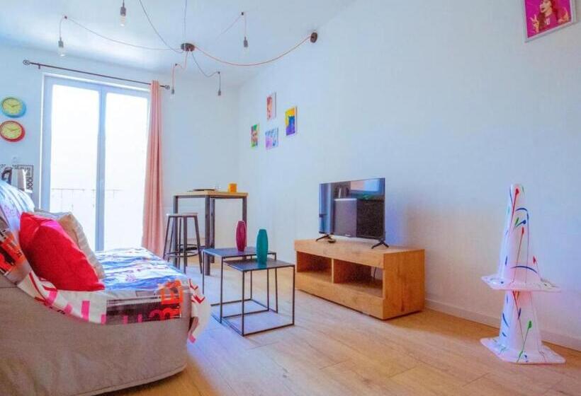 9mins De Lamalou Les Bains 30mins Avène 40m²