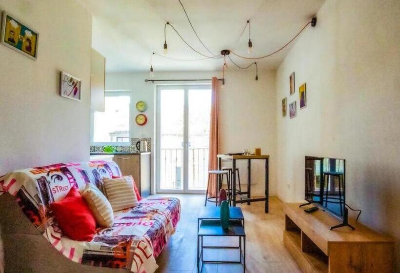 9mins De Lamalou Les Bains 30mins Avène 40m²
