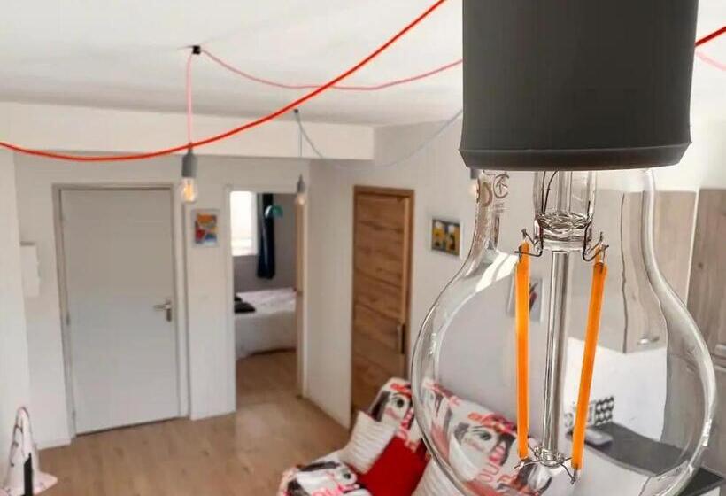 9mins De Lamalou Les Bains 30mins Avène 40m²