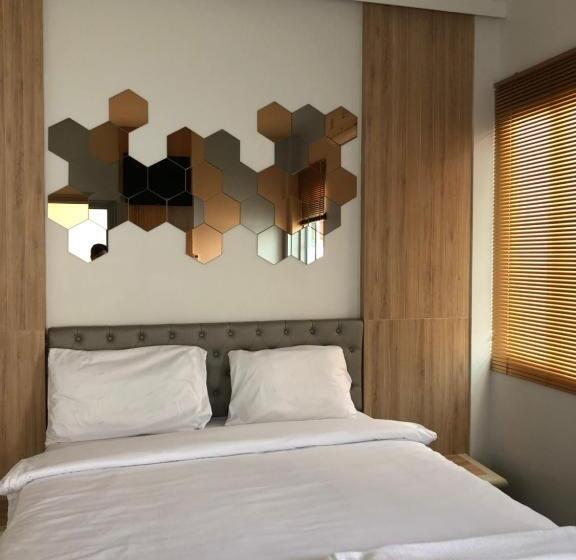 호스텔 Chics Resort ชิคส์รีสอร์ท