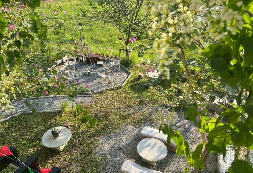 فندق صغير บ้าน Guh